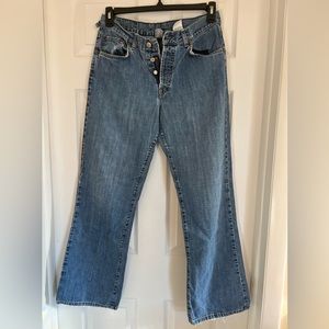 Woman’s lucky brand jeans